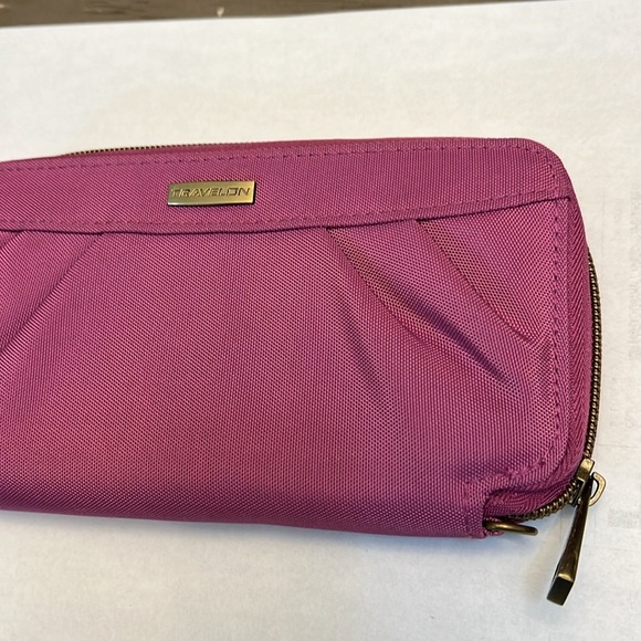 TRAVELON PURPLE ZIP AROUND WALLET RFID - Picture 3 of 12